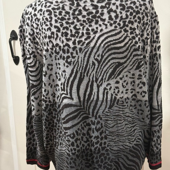 Alfred Dunner Animal Print Sweater with Red Trim - Picture 7 of 8